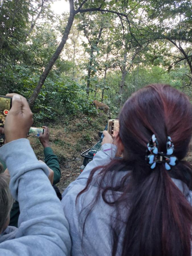 Mini Homestay Khajuraho Ngoại thất bức ảnh